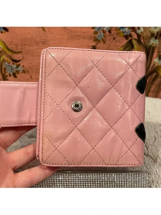 Chanel Cambon Pink Quilted Calfskin
Leather with Black Large CC Bi-fold Wallet - Picture 4 of 13